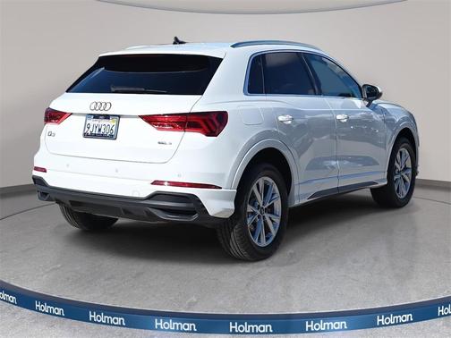 2024 Audi Q3 Premium 45 TFSI S line quattro Tiptronic