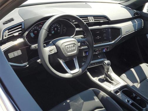 2024 Audi Q3 Premium 45 TFSI S line quattro Tiptronic