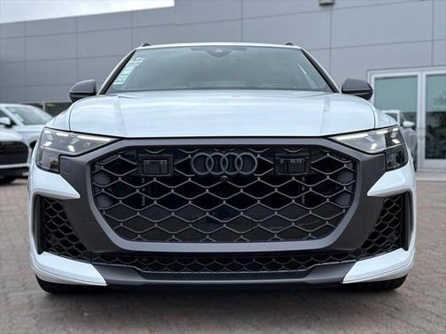 2025 Audi RS Q8 4.0T