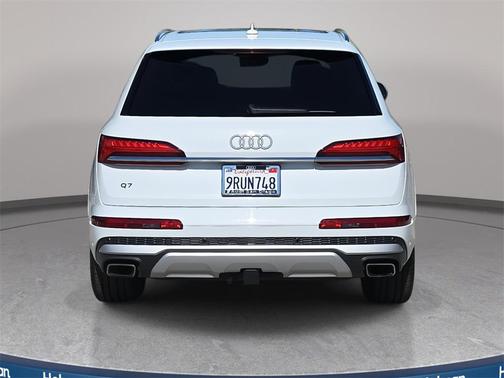 2025 Audi Q7 55 Premium Plus