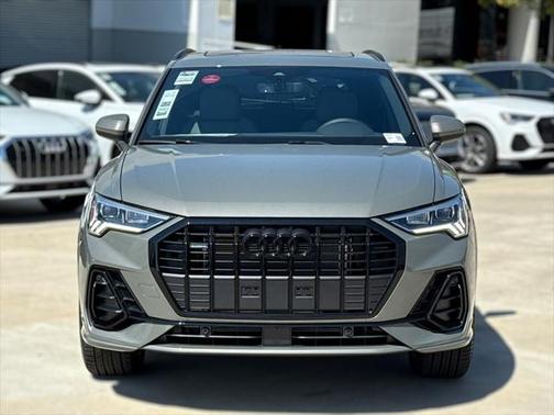 2025 Audi Q3 Premium 45 TFSI S line quattro Tiptronic