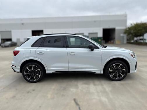 2025 Audi Q3 45 S line Premium Plus