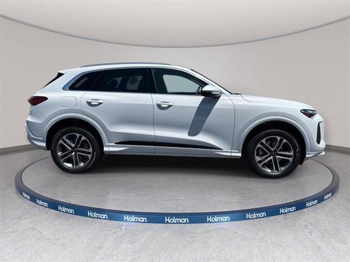 2025 Audi Q5 Premium TFSI quattro S tronic