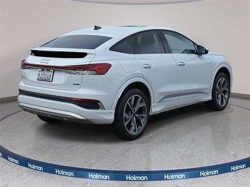 2024 Audi Q4 e-tron Premium Plus 50 quattro