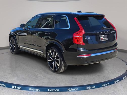 2024 Volvo XC90 B6 Plus Bright Theme 7-Seater