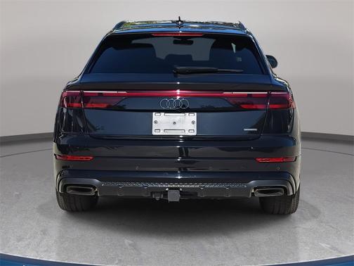 2025 Audi Q8 55 Premium Plus