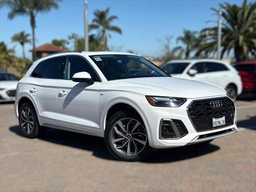 2022 Audi Q5 45 S line Premium Plus