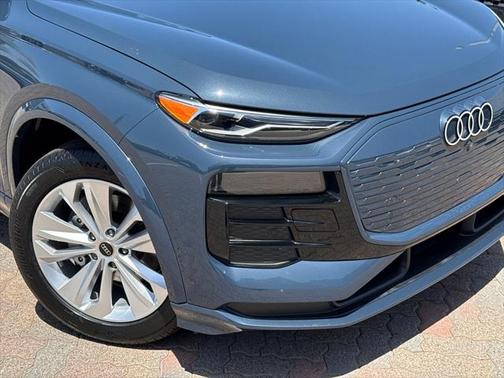 2025 Audi Q6 e-tron Premium