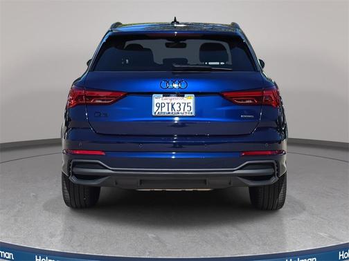 2024 Audi Q3 Premium 45 TFSI S line quattro Tiptronic
