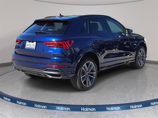 2024 Audi Q3 Premium 45 TFSI S line quattro Tiptronic