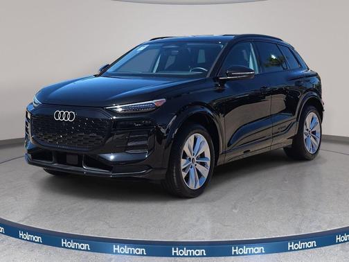 Mythos Black Metallic 2025 Audi Q6 e-tron Premium Plus