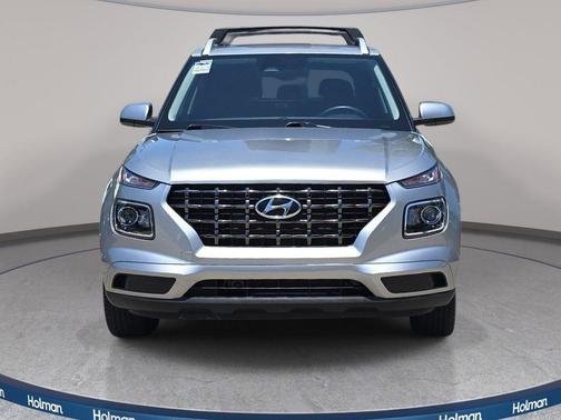 Shimmering Silver 2023 Hyundai VENUE SEL