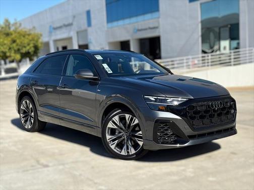 2025 Audi Q8 55 Premium Plus