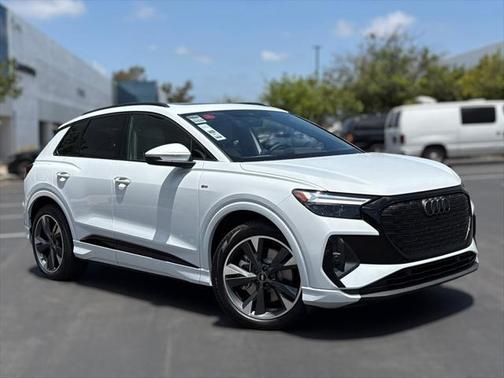 2025 Audi Q4 e-tron Premium 55 quattro