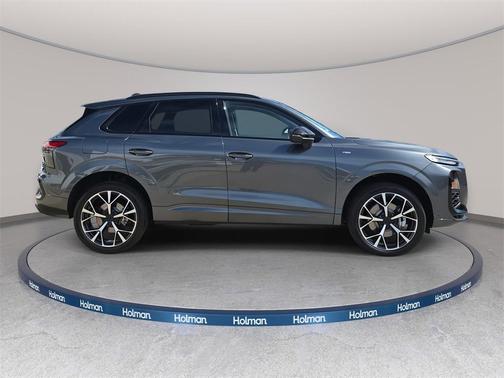 2026 Audi Q3 S line