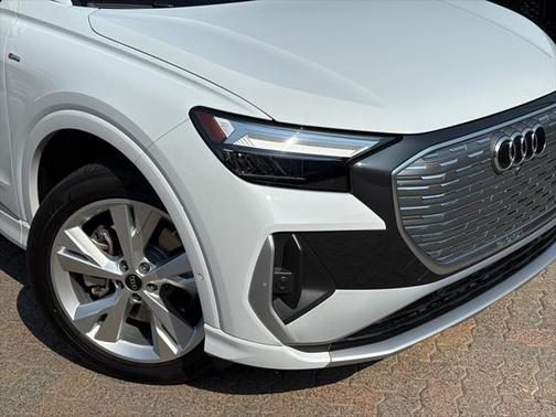 2023 Audi Q4 e-tron Premium Plus 50 quattro