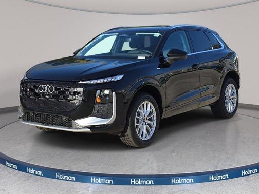 Mythos Black Metallic 2026 Audi Q3 TFSI quattro S tronic