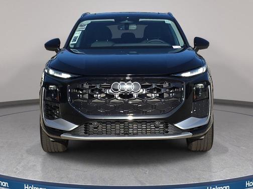 Mythos Black Metallic 2026 Audi Q3 TFSI quattro S tronic