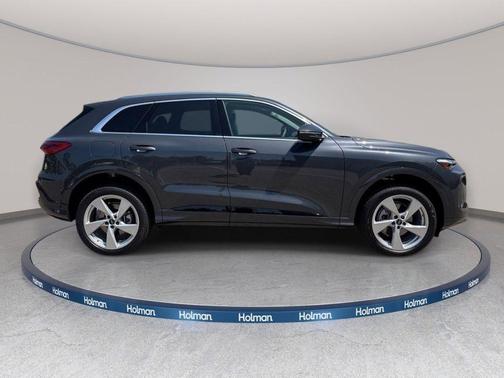 Tambora Gray Metallic 2025 Audi Q5 Premium Plus TFSI quattro S tronic