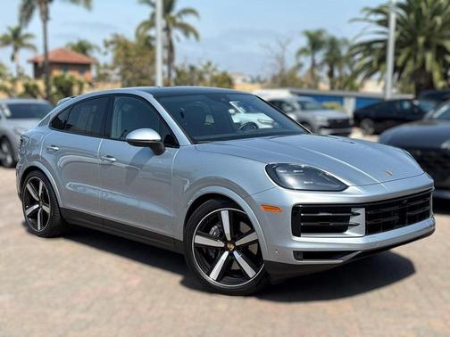 2024 Porsche Cayenne Base