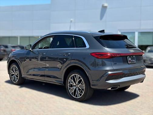 2025 Audi Q5 Premium Plus