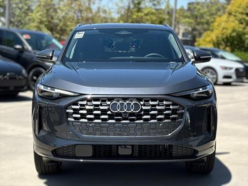 2025 Audi Q5 Premium Plus
