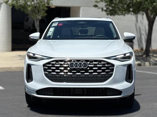2025 Audi Q5 Premium