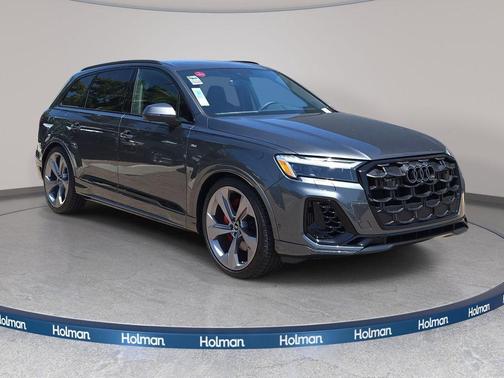 Daytona Gray Pearl Effect 2026 Audi Q7 55 Prestige