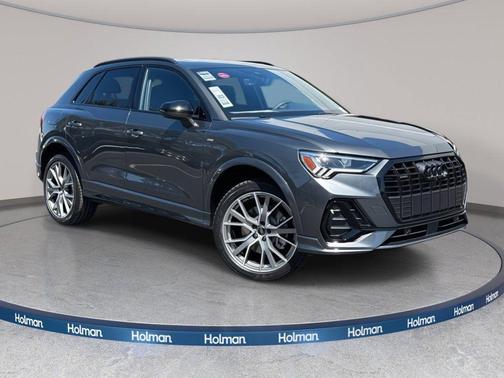 Daytona Gray Pearl Effect 2025 Audi Q3 45 S line Premium Plus