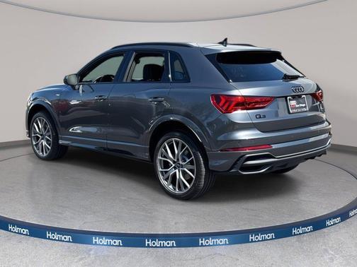 Daytona Gray Pearl Effect 2025 Audi Q3 45 S line Premium Plus