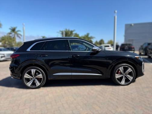 2025 Audi SQ5 3.0T Premium Plus