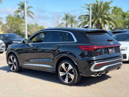2025 Audi SQ5 3.0T Premium Plus