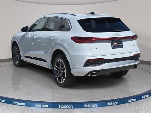 2025 Audi Q5 Premium