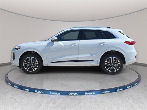 2025 Audi Q5 Premium