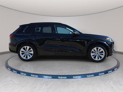 2025 Audi Q6 e-tron Premium