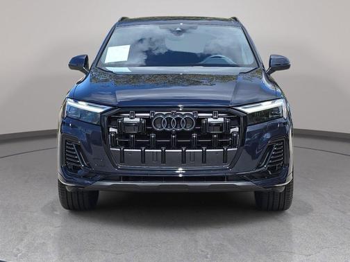 Waitomo Blue Metallic 2026 Audi Q7 45 Premium Plus