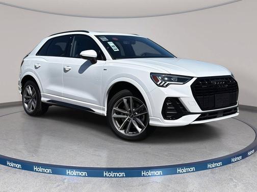 Arkona White 2025 Audi Q3 Premium