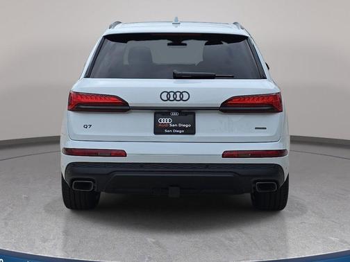 Glacier White Metallic 2026 Audi Q7 55 Premium Plus