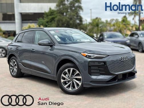 2025 Audi Q6 e-tron Premium quattro