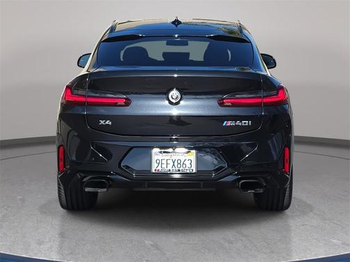2023 BMW X4 M40i