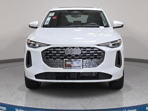 Glacier White Metallic 2026 Audi Q5 Premium Plus TFSI quattro S tronic