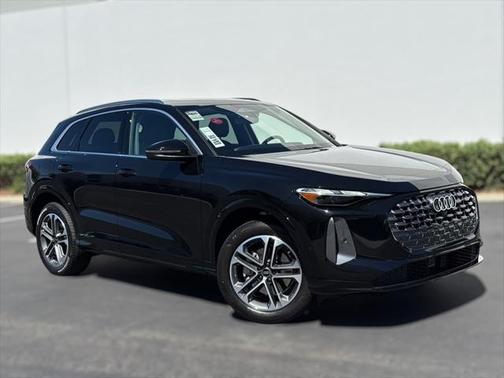 2025 Audi Q5 Premium
