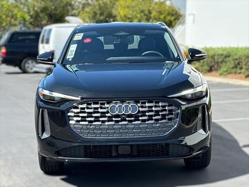 2025 Audi Q5 Premium