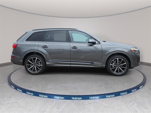 2026 Audi Q7 45 Premium Plus