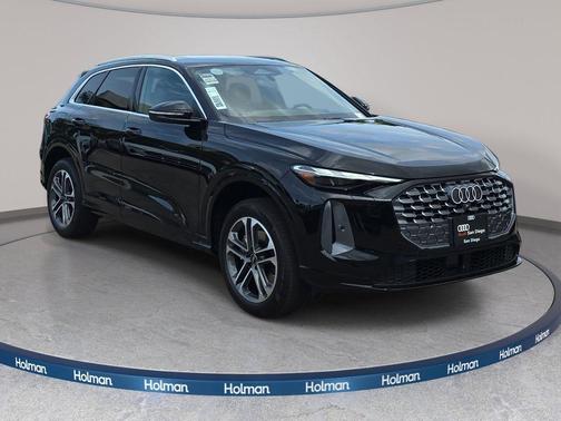 Mythos Black Metallic 2026 Audi Q5 Premium TFSI quattro S tronic