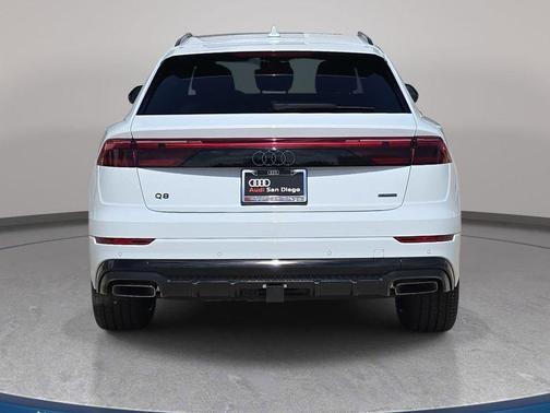 Glacier White Metallic 2026 Audi Q8 55 Premium Plus