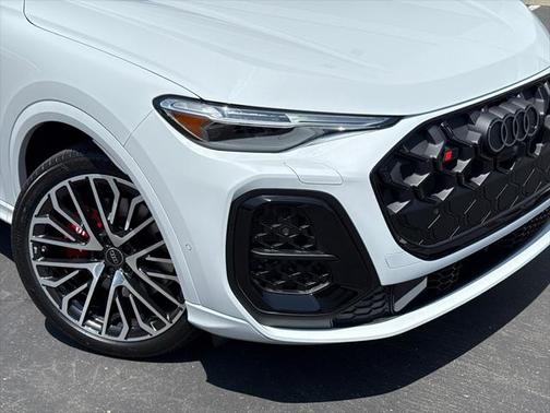 2025 Audi SQ5 3.0T Premium Plus
