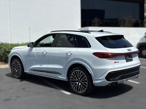 2025 Audi SQ5 3.0T Premium Plus