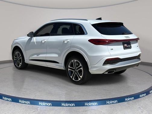 2025 Audi Q5 Premium TFSI quattro S tronic