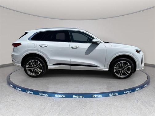 2025 Audi Q5 Premium TFSI quattro S tronic